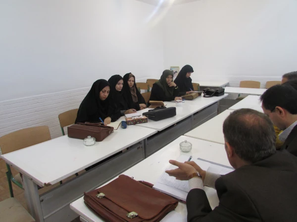 مرکز آموزش عالی خدیجه کبری (س)