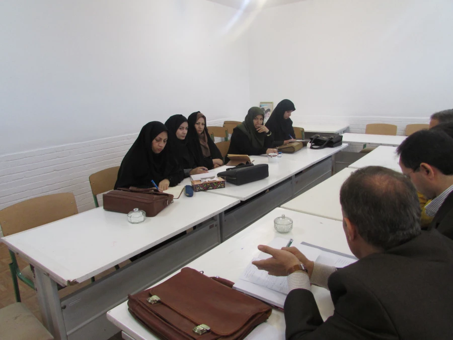 مرکز آموزش عالی خدیجه کبری (س)