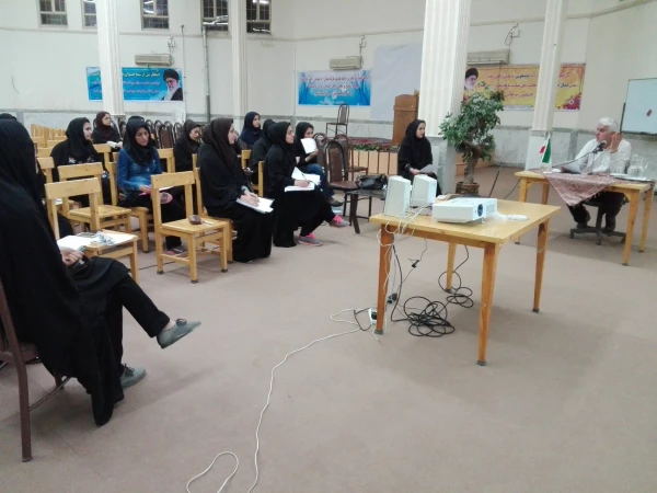 مرکز آموزش عالی خدیجه کبری (س)