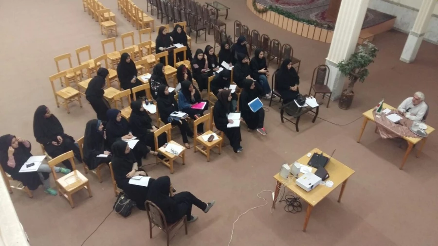 مرکز آموزش عالی خدیجه کبری (س)