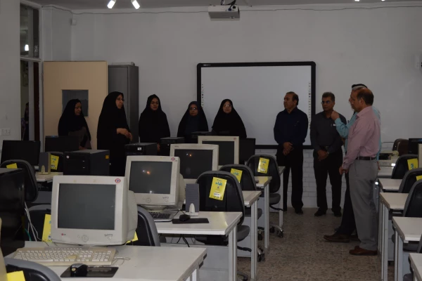 مرکز آموزش عالی خدیجه کبری (س)