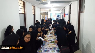 توزیع میان وعده سالم بین دانشجویان