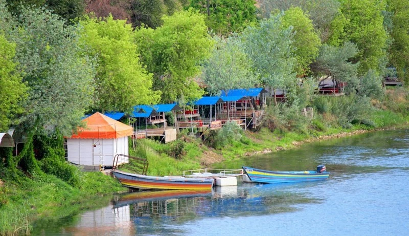 پارک ساحلی علی مالک