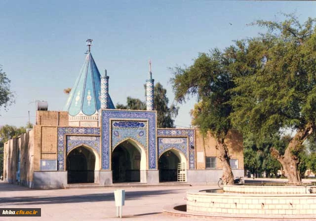 امامزاده محمدبن جعفرطیار (ع) (پسرِ برادر و داماد حضرت علی(ع) یعنی همسر حضرت ام کلثوم(ع) )