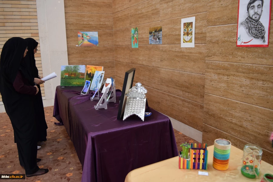 برگزاری نمایشگاه کتاب و محصولات فرهنگی