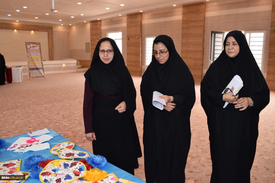 برگزاری نمایشگاه کتاب و محصولات فرهنگی