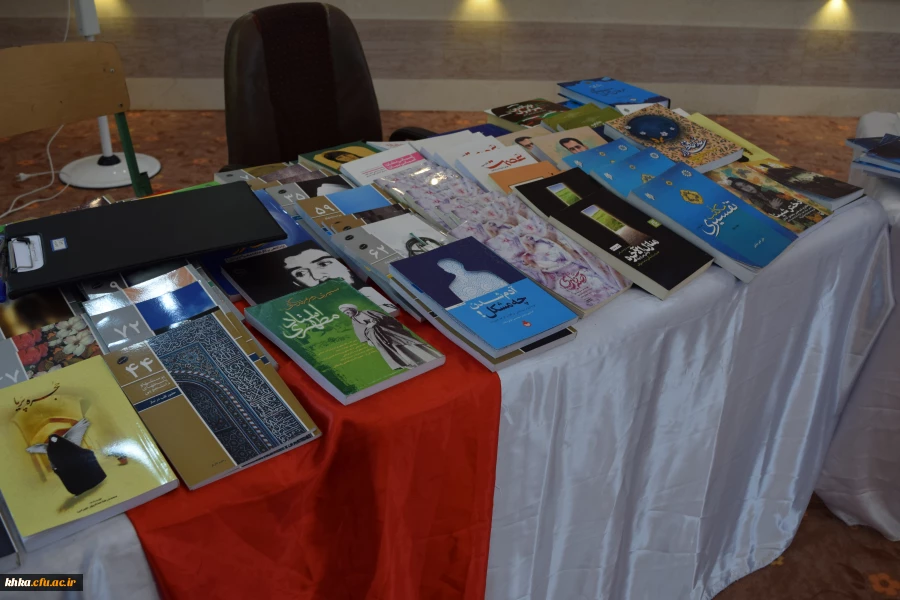 برگزاری نمایشگاه کتاب و محصولات فرهنگی