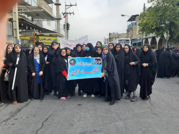راهپیمایی بزرگداشت یوم الله 22 بهمن با حضور دانشجومعلمان مرکز حضرت خدیجه کبری (س) دزفول 4