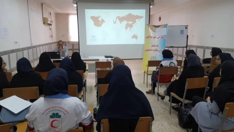 برگزاری همایش دانشجویان همیار سلامت جسم و روان در خصوص پیشگیری از کرونا ویروس 9