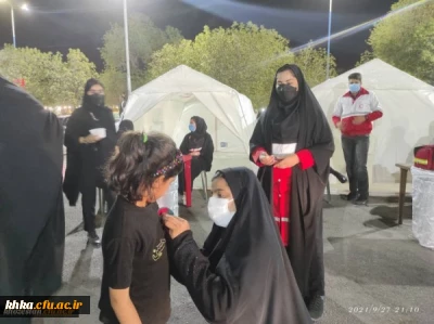 حضور فعال اعضای کانون فرهنگی مرکز خدیجه کبری (س) در پوشش امدادی جمعیت هلال احمر این شهرستان به مناسبت مراسم اربعین حسینی