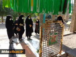 عطر افشانی وگلباران مزار شهدای شهر دزفول توسط پرسنل  و دانشجویان مرکز آموزش عالی حضرت خدیجه کبری(س) به مناسبت 13 آبان 2