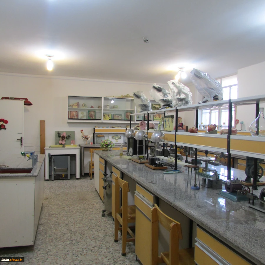 بهسازی و چیدمان آزمایشگاه غیرفعال مرکز حضرت خدیجه کبری (س) 2