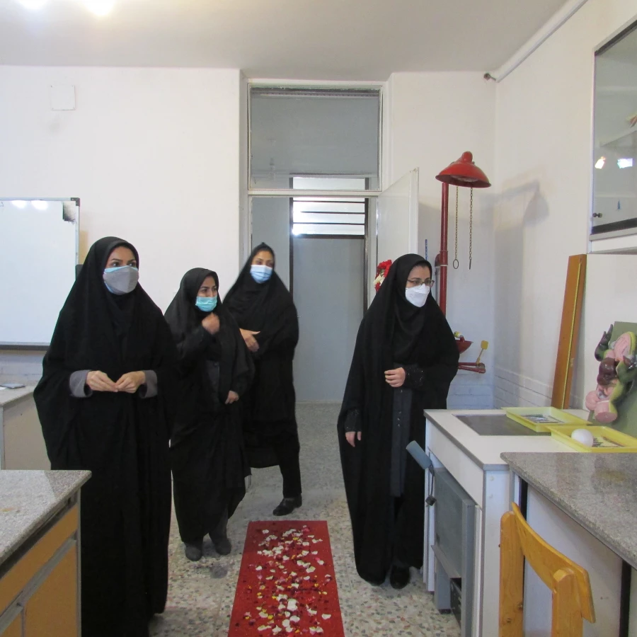 بهسازی و چیدمان آزمایشگاه غیرفعال مرکز حضرت خدیجه کبری (س) 2