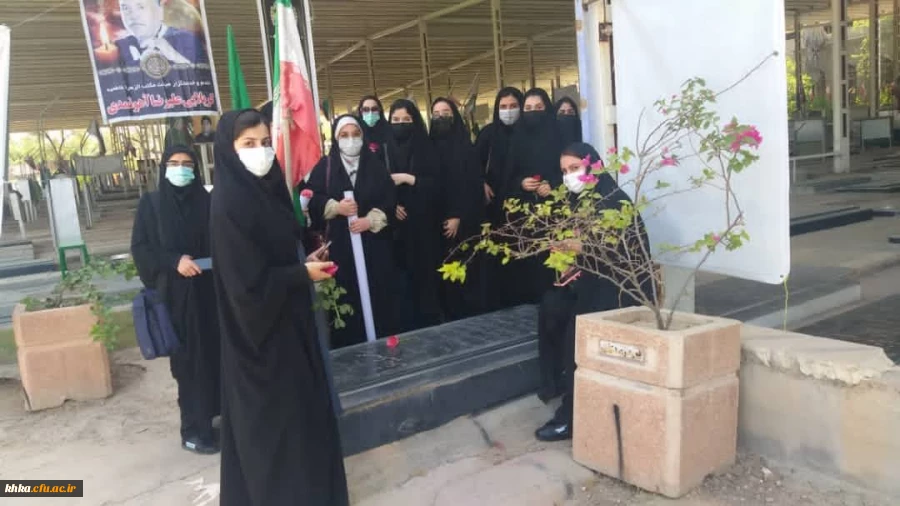 غبار روبی مزار شهدای گرانقدر به مناسبت آغاز سال تحصیلی و هفته دفاع مقدس 2