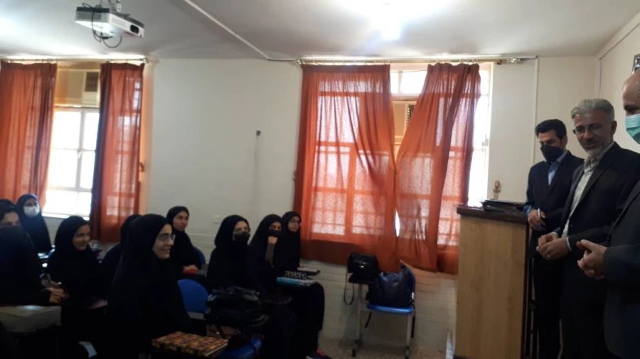 بازدید جناب آقای جرفی از  شروع کلاسهای حضوری  در دانشگاه فرهنگیان حضرت خدیجه کبری (س) 2