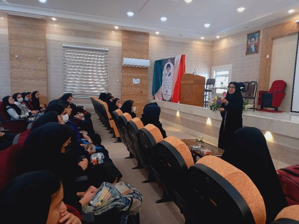 بازدید دانش آموزان دبیرستان کوثر شهرگتوند از دانشگاه فرهنگیان حضرت خدیجه کبری (ُس) 2