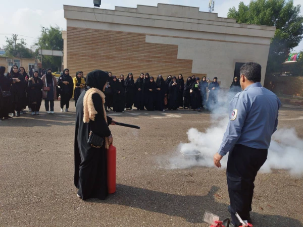 برگزاری کارگاه زلزله و تمرین مهارت عملی اطفاء حریق 2