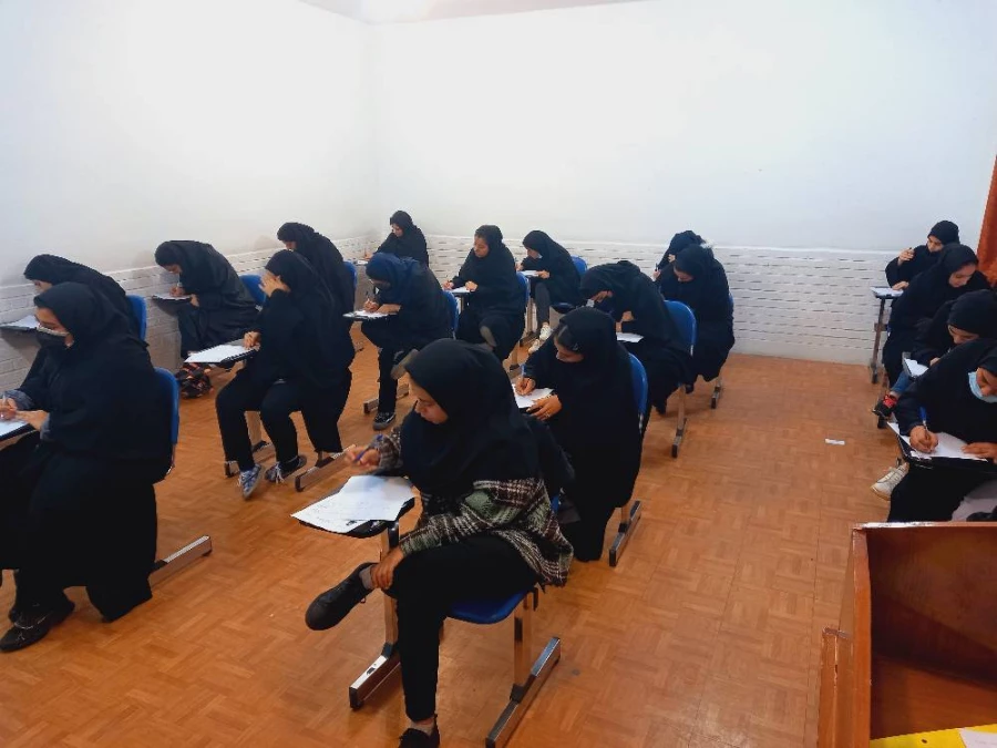 برگزاری امتحانات پایان ترم نیمسال اول ۱۴۰۱ مرکز آموزش عالی حضرت خدیجه کبری(س)دزفول 2