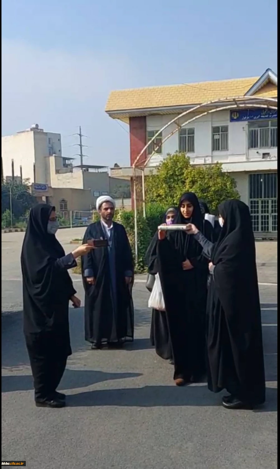 آذین بندی دانشگاه به مناسبت دهه فجر 2