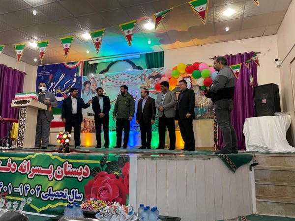 نواختن زنگ انقلاب در شهرستان مقاومت و پایداری، دزفول همیشه قهرمان 2