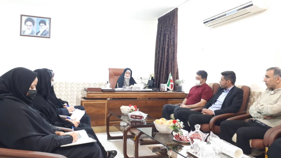 برگزاری جلسه شورای اداری با حضور همکاران مرکز 4