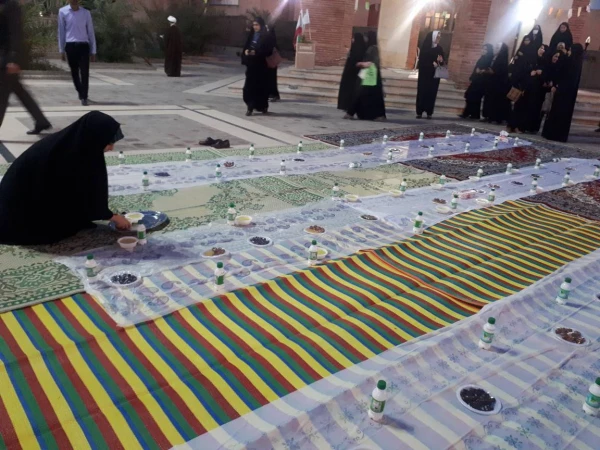 برپایی مراسم ضیافت شهدا در محل مرکز فرهنگی و باغ موزه دفاع مقدس شهرستان دزفول 3