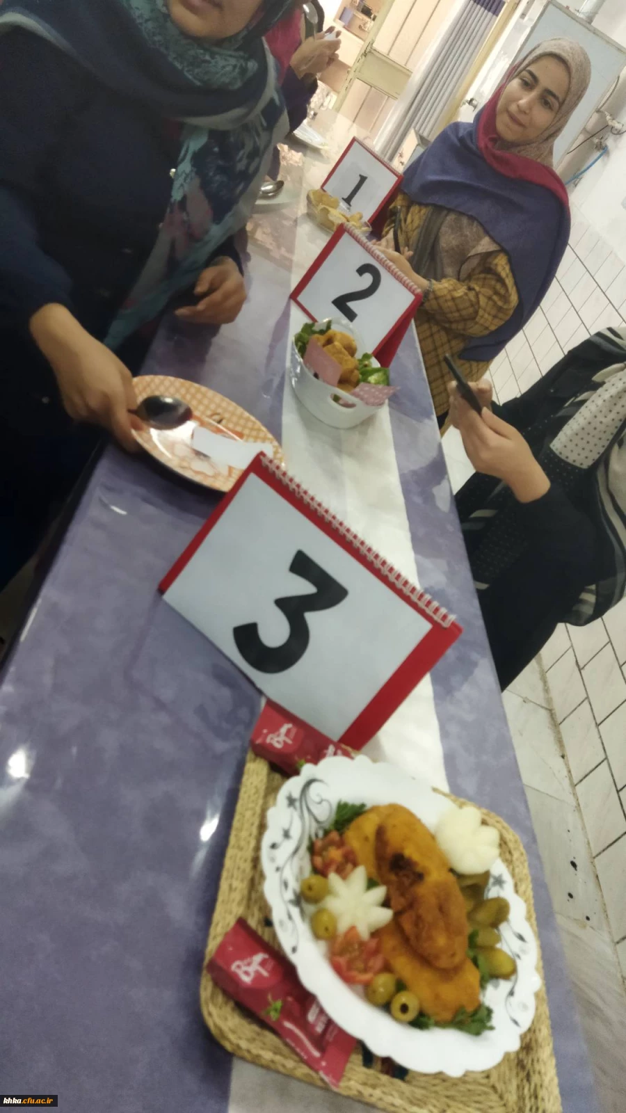 برگزاری جشنواره غذا به مناسبت گرامیداشت هفته سراهای دانشجویی 9