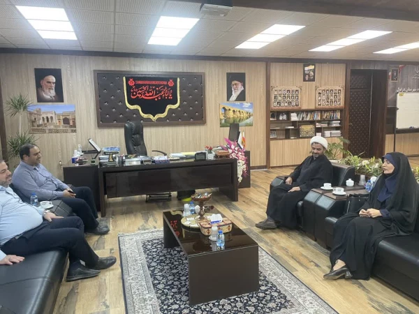 دیدار رئیس مرکز با فرماندار دزفول 2