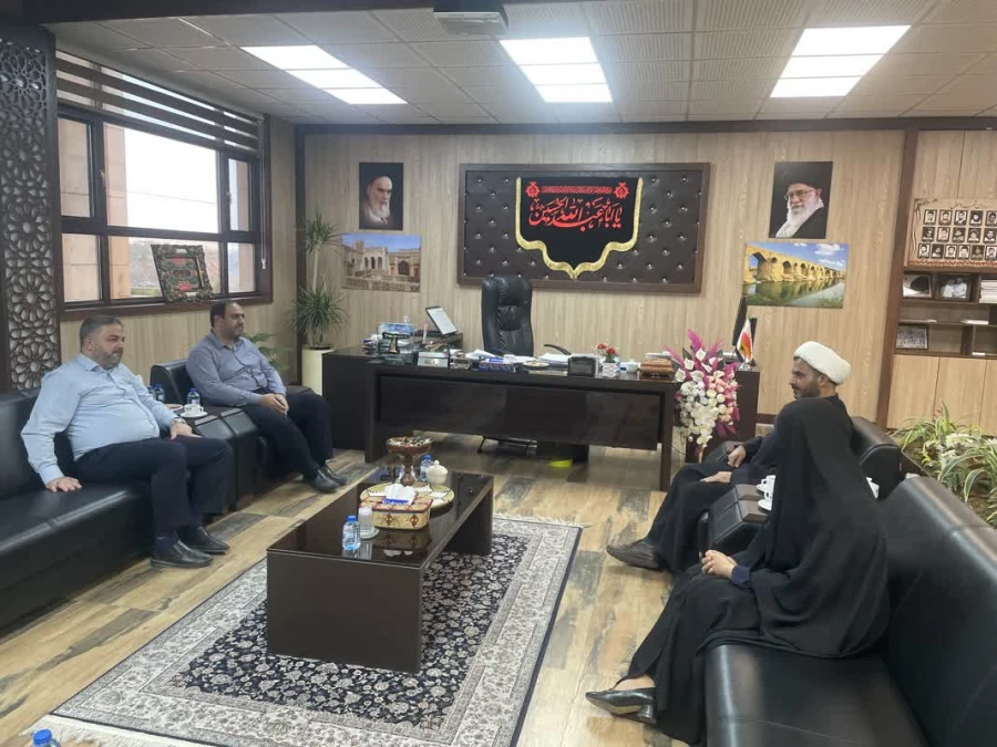 دیدار رئیس مرکز با فرماندار دزفول 3