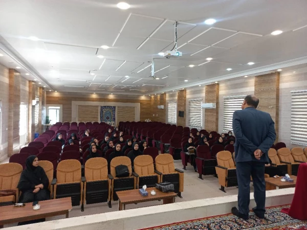 برگزاری کارگاه سلامت روان به مناسبت گرامیداشت هفته بهداشت روان  4