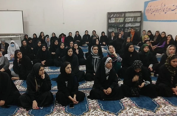 برگزاری نشست آموزشی با عنوان سازگاری با محیط خوابگاهی به مناسبت گرامیداشت هفته بهداشت روان 3