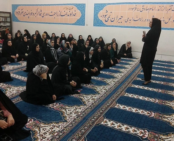 برگزاری نشست آموزشی با عنوان سازگاری با محیط خوابگاهی به مناسبت گرامیداشت هفته بهداشت روان 4