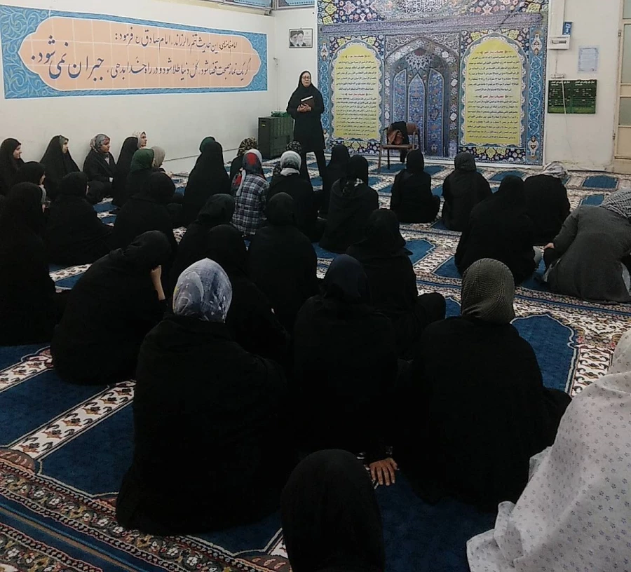 برگزاری نشست آموزشی با عنوان سازگاری با محیط خوابگاهی به مناسبت گرامیداشت هفته بهداشت روان 5