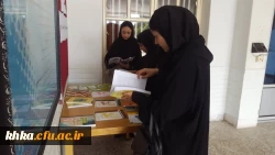 برپایی نمایشگاه کتاب و توزیع رایگان کتاب به مناسبت گرامیداشت هفته بهداشت روان 3