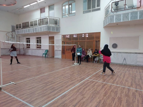 برگزاری مسابقه ورزشی بدمینتون و فوتبال دستی بین دانشجویان 5