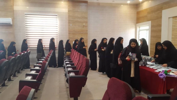  آیین استقبال دانشجویان جدیدالورود مرکز آموزش عالی حضرت خدیجه کبری(س) 4