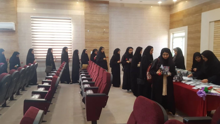  آیین استقبال دانشجویان جدیدالورود مرکز آموزش عالی حضرت خدیجه کبری(س) 4