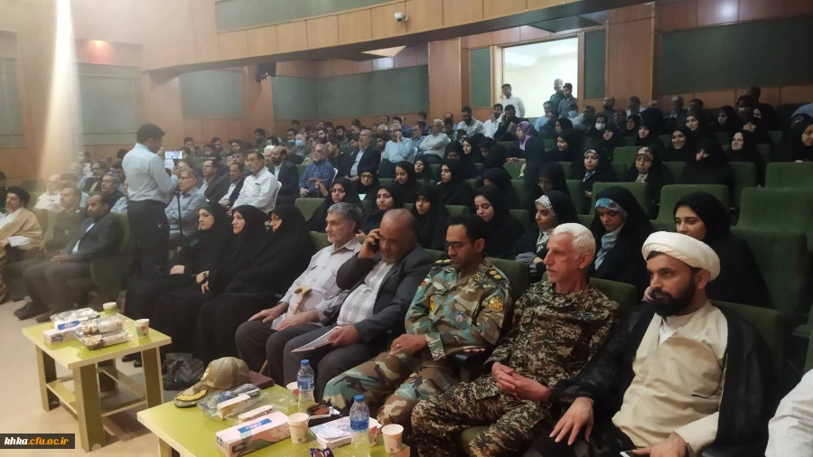 حضور در مراسم رونمایی کتاب 188 سرباز 4