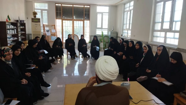 برگزاری کارگاه پاسخ به شبهات روز 2