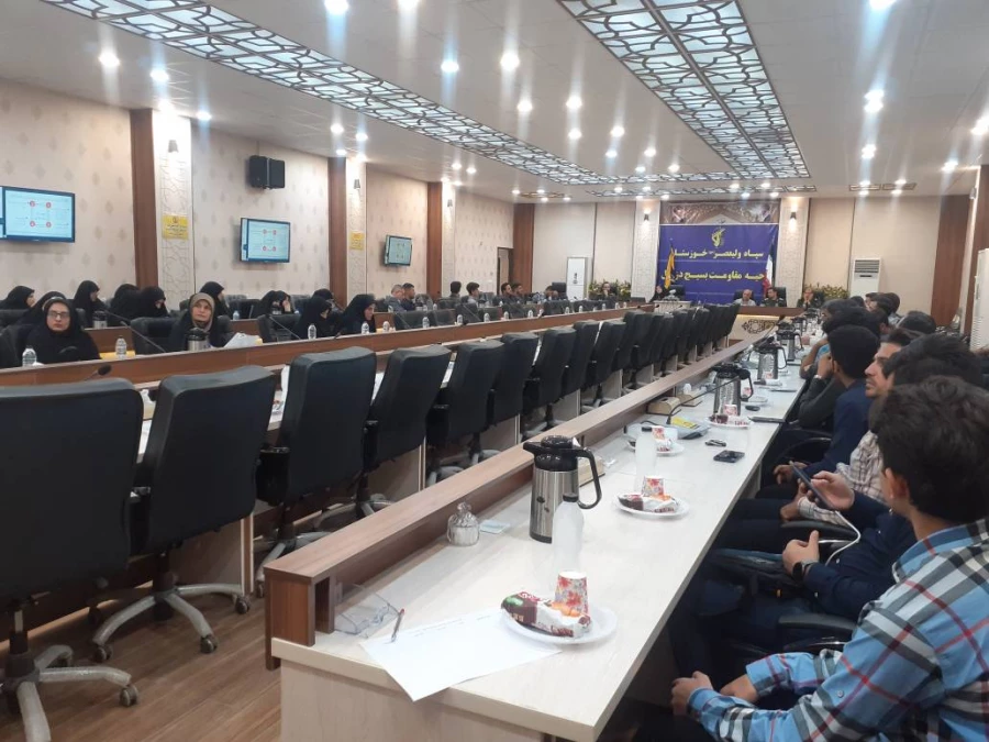 حضور  در جلسه شبکه علمی بسیج 3