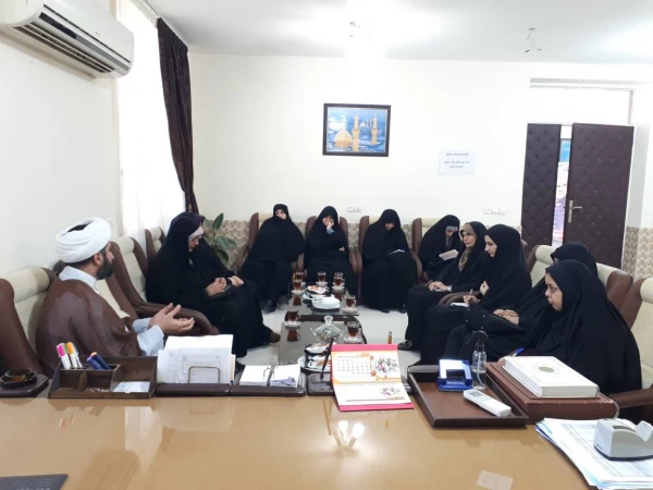 حضور مسئول امور فرهنگی اجتماعی مدیریت پردیس های استان خوزستان در مرکز حضرت خدیجه کبری(س)دزفول 2