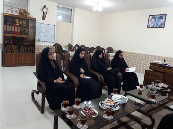 حضور مسئول امور فرهنگی اجتماعی مدیریت پردیس های استان خوزستان در مرکز حضرت خدیجه کبری(س)دزفول 2