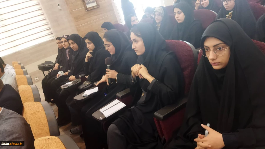 بازدید جناب دکتر صالحی رئیس محترم مدیریت امور پردیس های دانشگاه فرهنگیان استان و هیأت همراه از مرکز آموزش عالی خدیجه کبری (س) دزفول و برگزاری نشست صمیمی با دانشجومعلمان این مرکز
 4