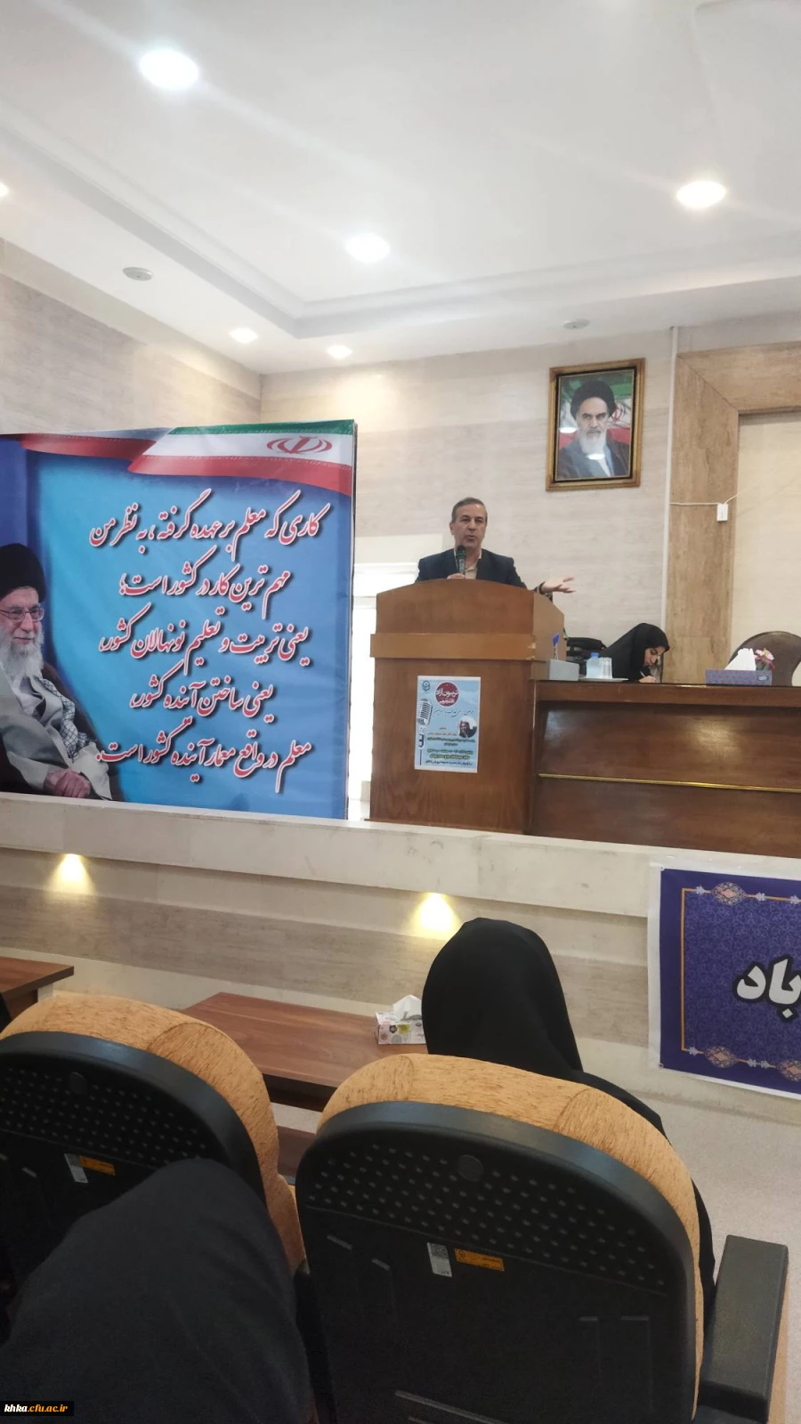 بازدید جناب دکتر صالحی رئیس محترم مدیریت امور پردیس های دانشگاه فرهنگیان استان و هیأت همراه از مرکز آموزش عالی خدیجه کبری (س) دزفول و برگزاری نشست صمیمی با دانشجومعلمان این مرکز
 7