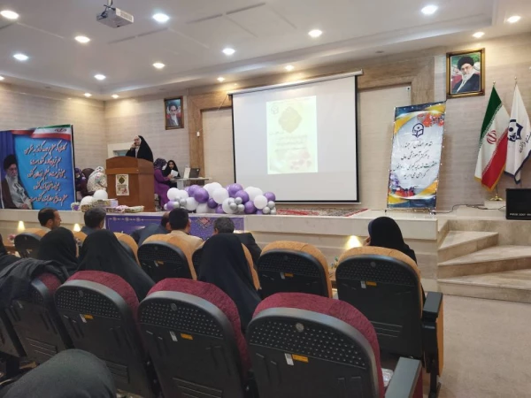 برگزاری آیین اختتامیه هفته کتاب 7