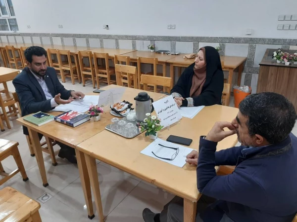 جلسه هم اندیشی اساتید گروه نظریه های یادگیری 2