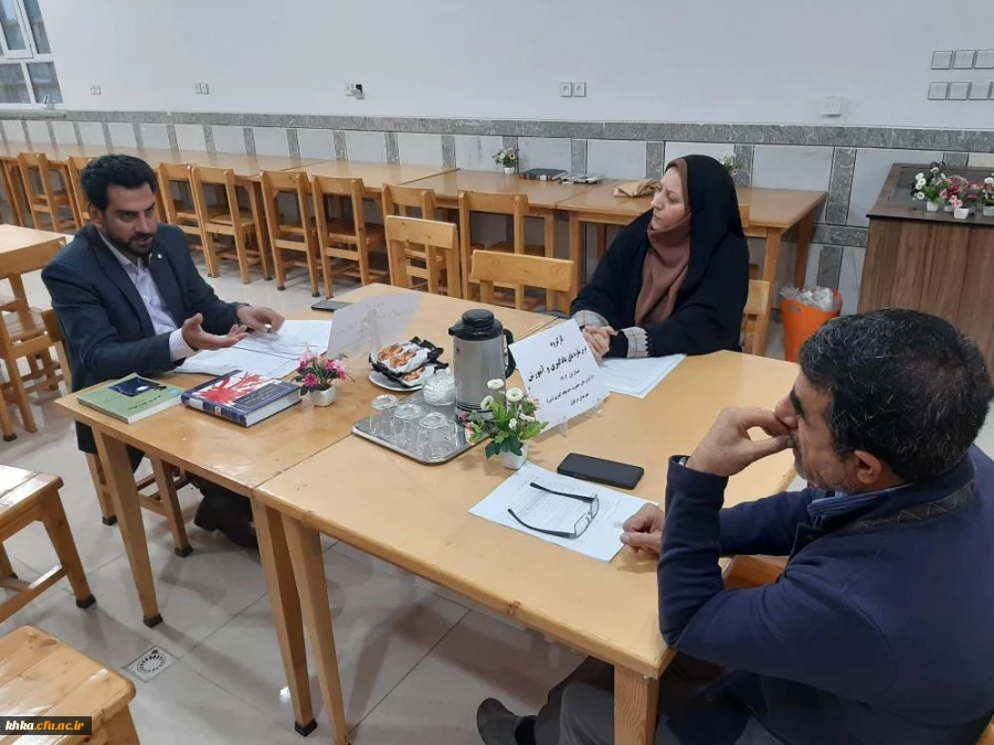 جلسه هم اندیشی اساتید گروه نظریه های یادگیری 3