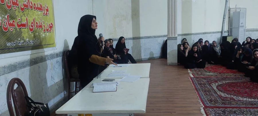 برگزاری نشست صمیمی و تعاملی ریاست مرکز با دانشجویان خوابگاهی 11