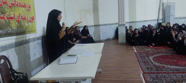 برگزاری نشست صمیمی و تعاملی ریاست مرکز با دانشجویان خوابگاهی 13