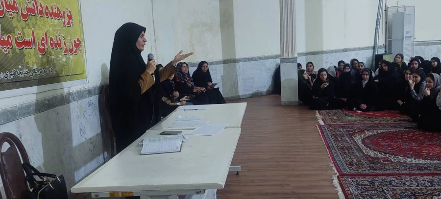 برگزاری نشست صمیمی و تعاملی ریاست مرکز با دانشجویان خوابگاهی 13